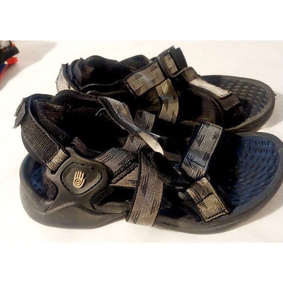 Teva Boys Adjustable Sandals With Straps Black/Gray Size 5 Durable Outdoor Footw - Picture 6 of 8